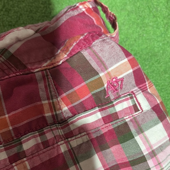 💜 Plaid Women's Shorts - Picture 5 of 7